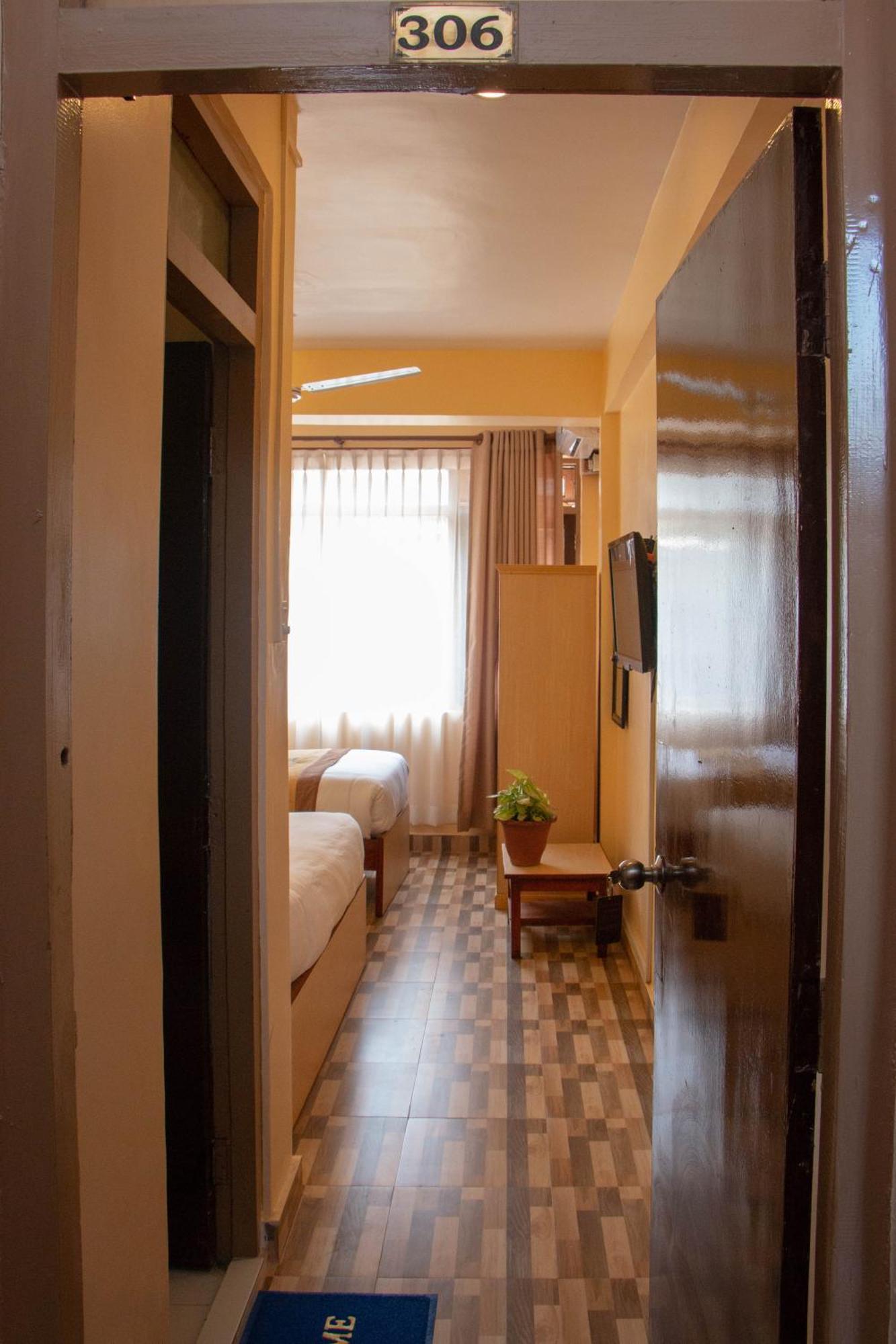Hotel Lapha Katmandu Dış mekan fotoğraf